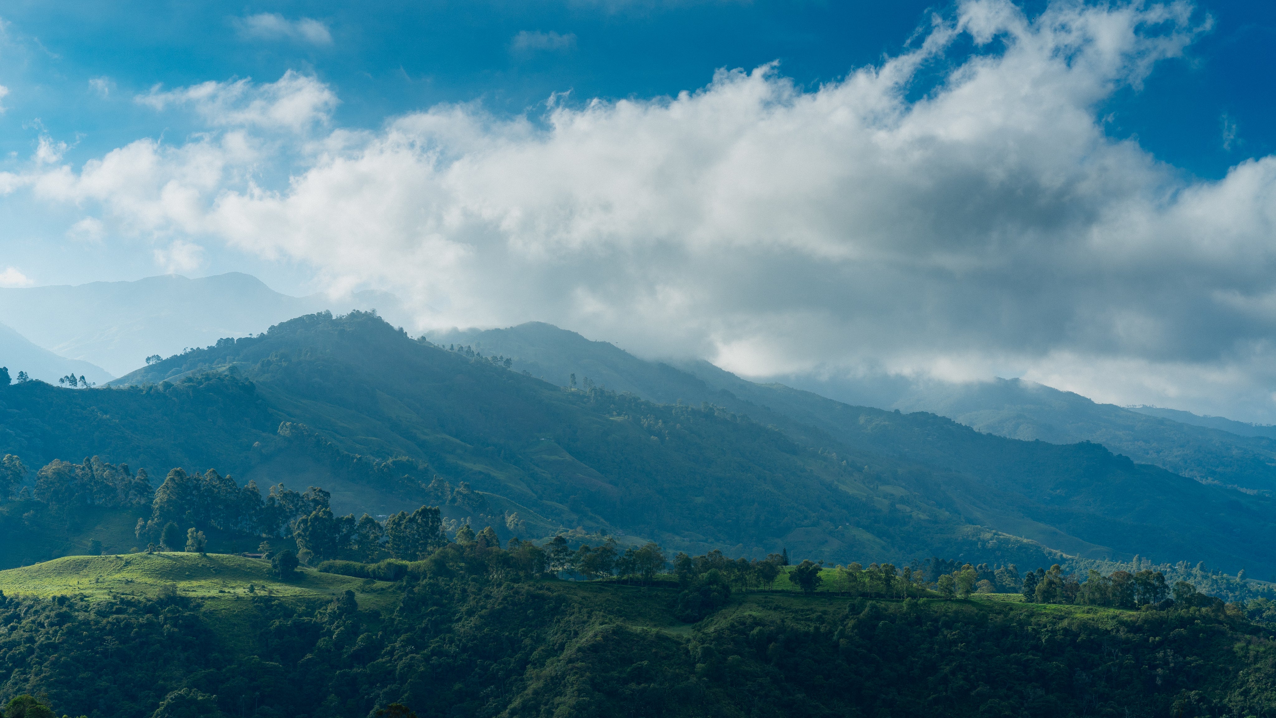 files/scenic-mountain-landscape.jpg